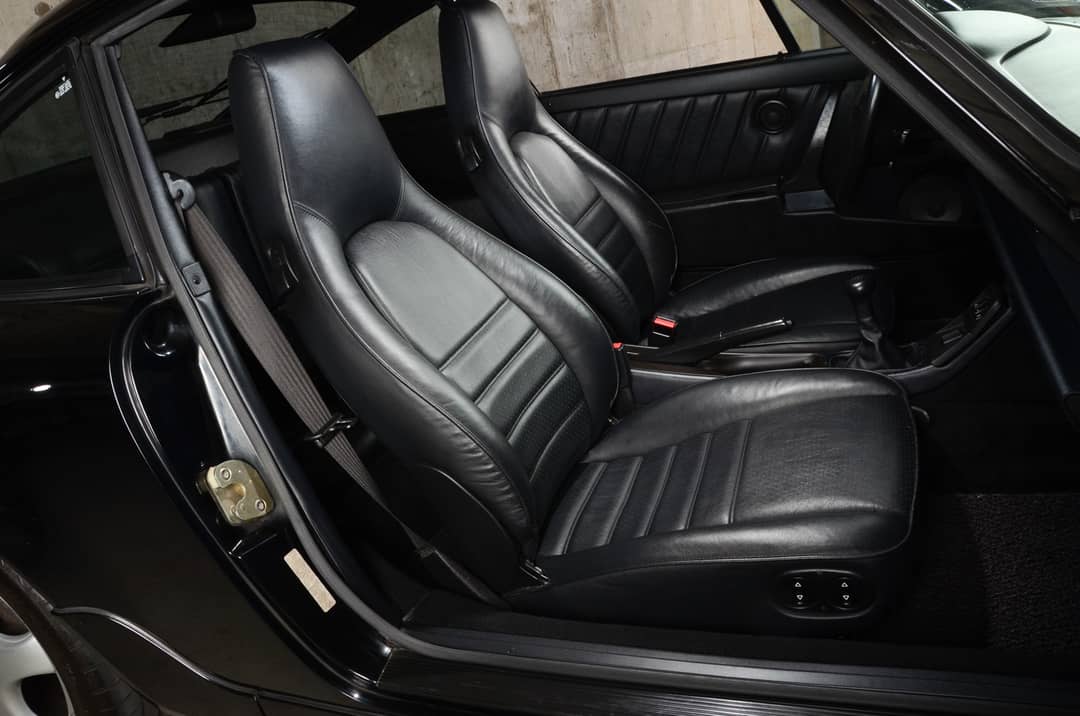 1993 Porsche 911 Carrera 2 — photo 13