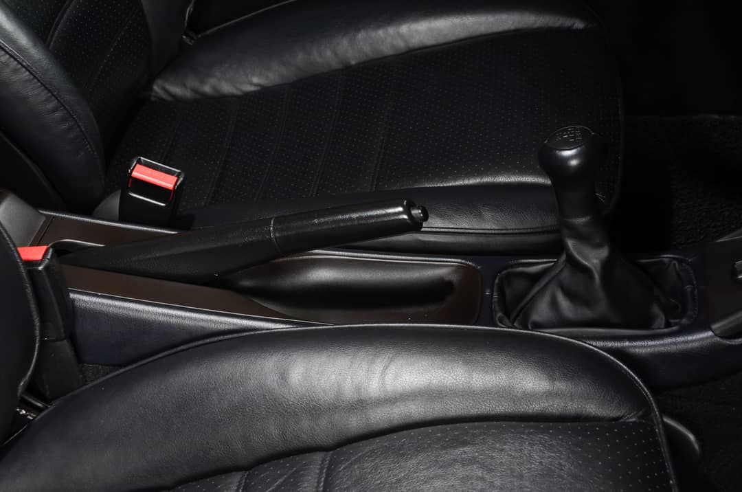 1993 Porsche 911 Carrera 2 — photo 15