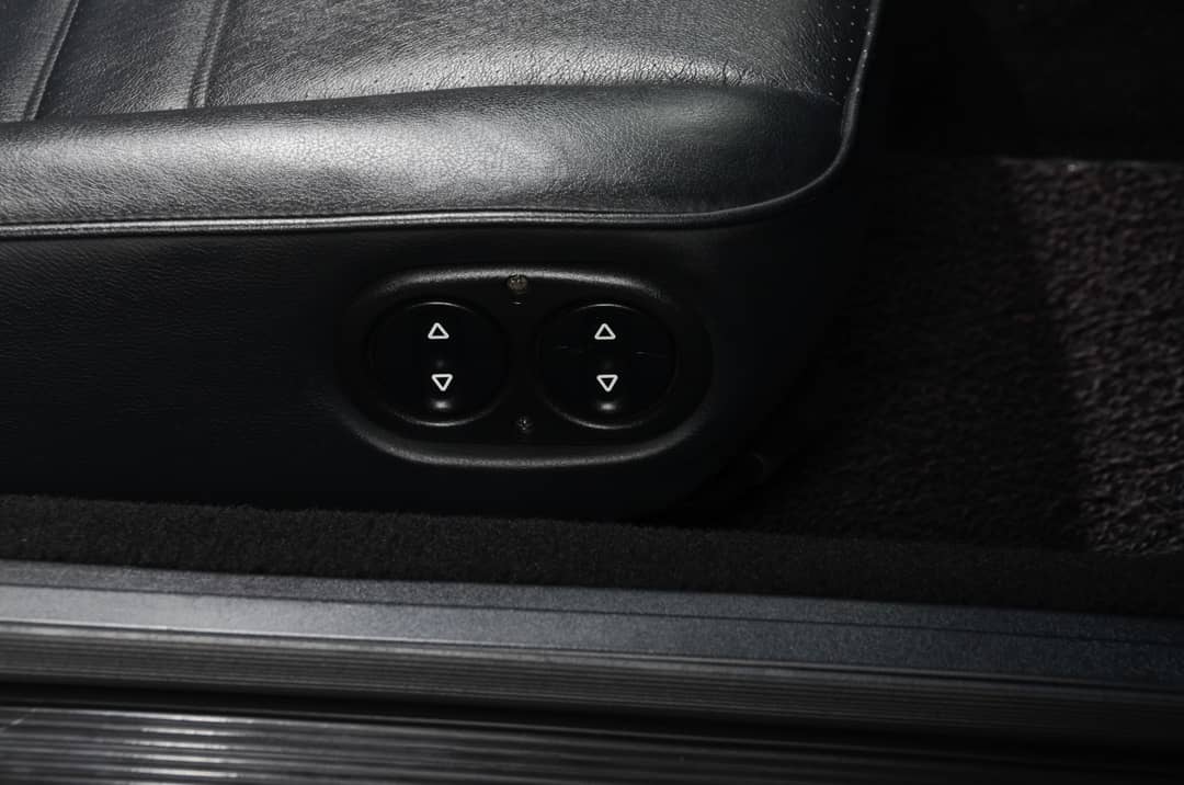 1993 Porsche 911 Carrera 2 — photo 16