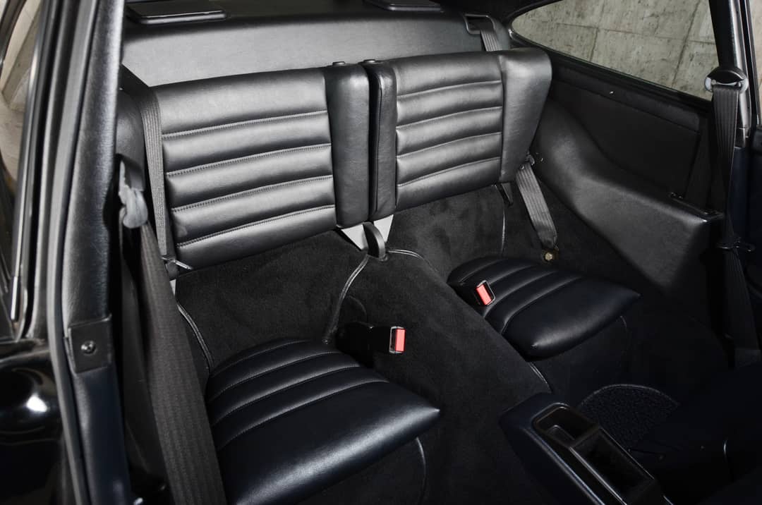 1993 Porsche 911 Carrera 2 — photo 17