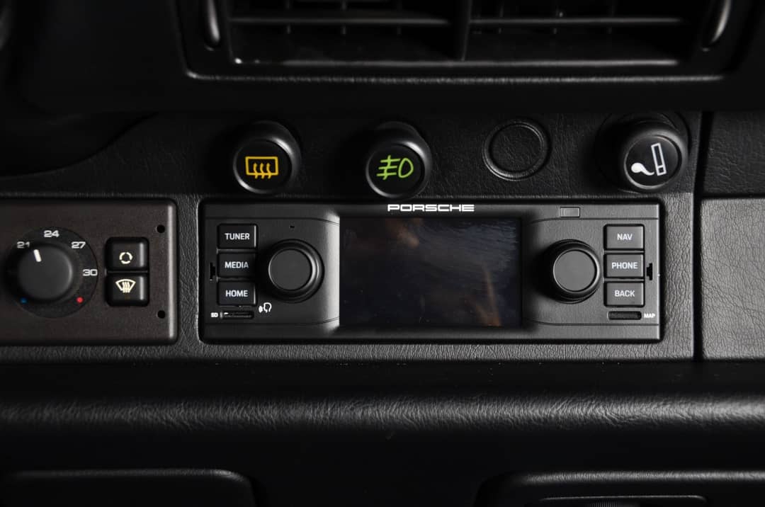 1993 Porsche 911 Carrera 2 — photo 39