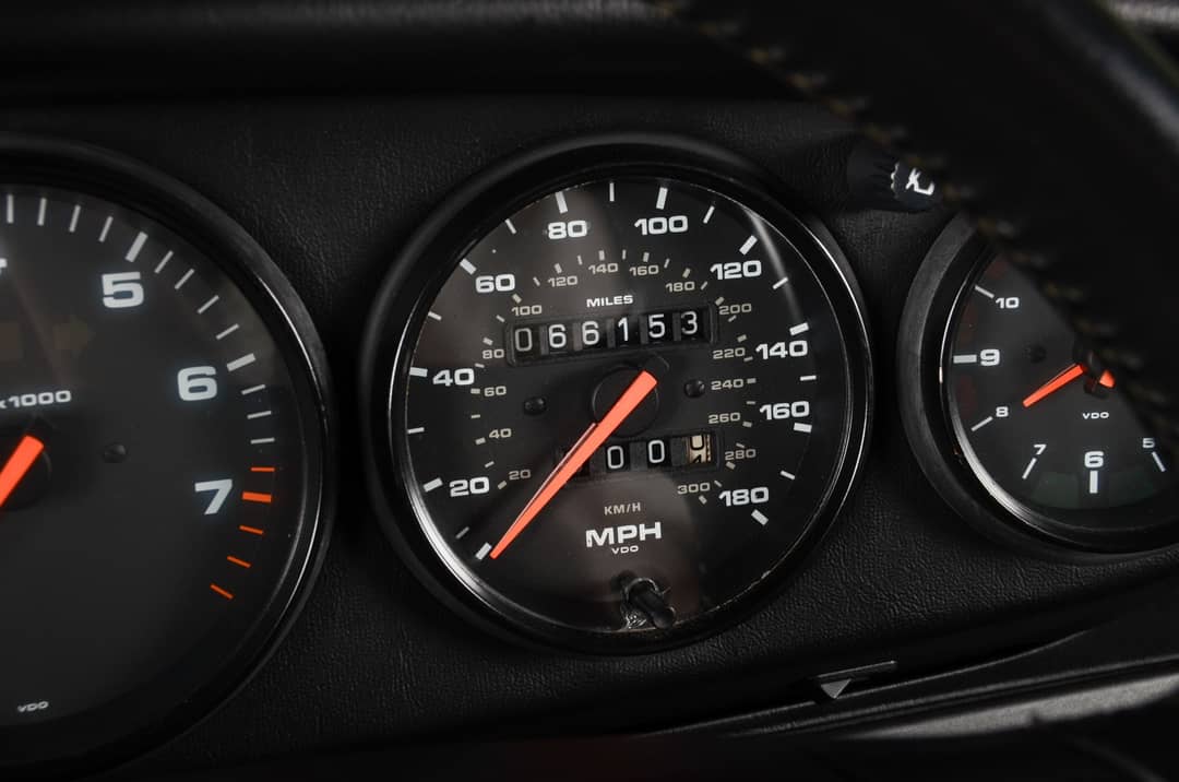 1993 Porsche 911 Carrera 2 — photo 44