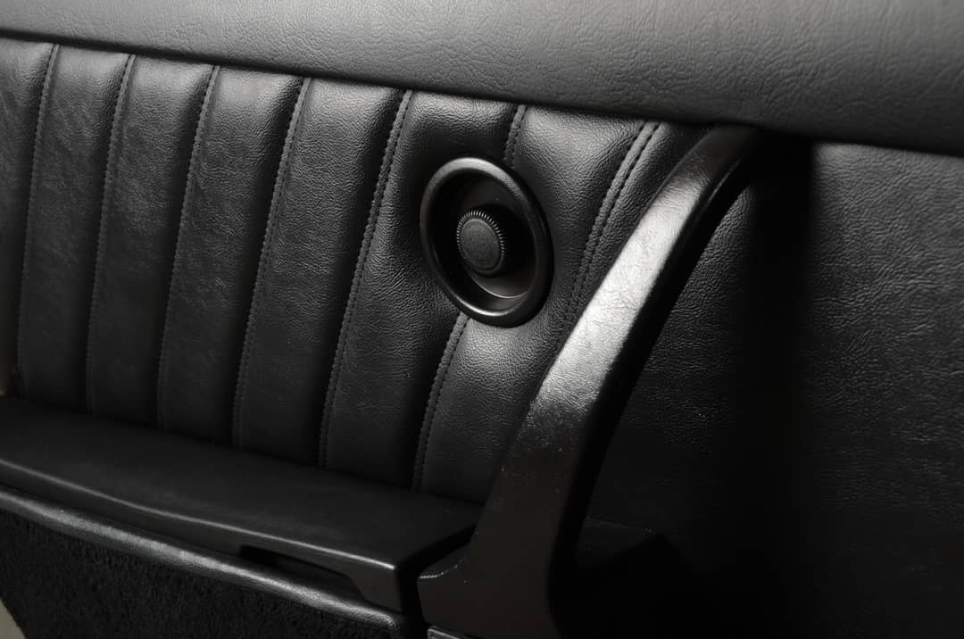 1993 Porsche 911 Carrera 2 — photo 46