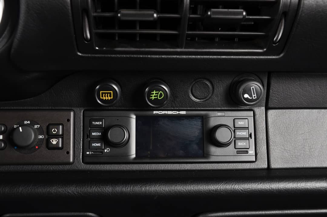 1993 Porsche 911 Carrera 2 — photo 48