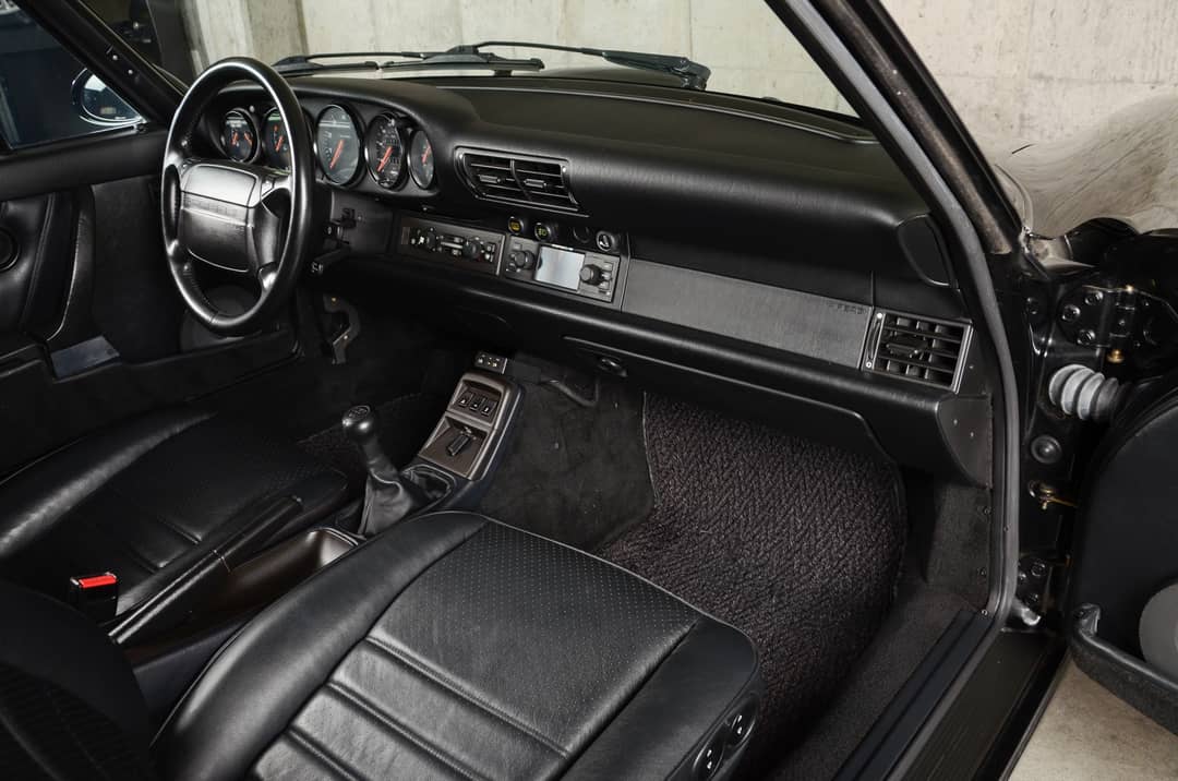 1993 Porsche 911 Carrera 2 — photo 49