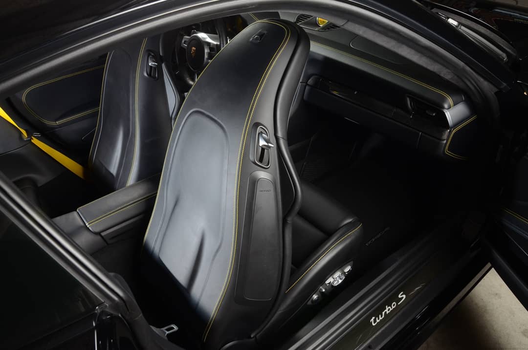2015 Porsche 911 Turbo S — photo 18