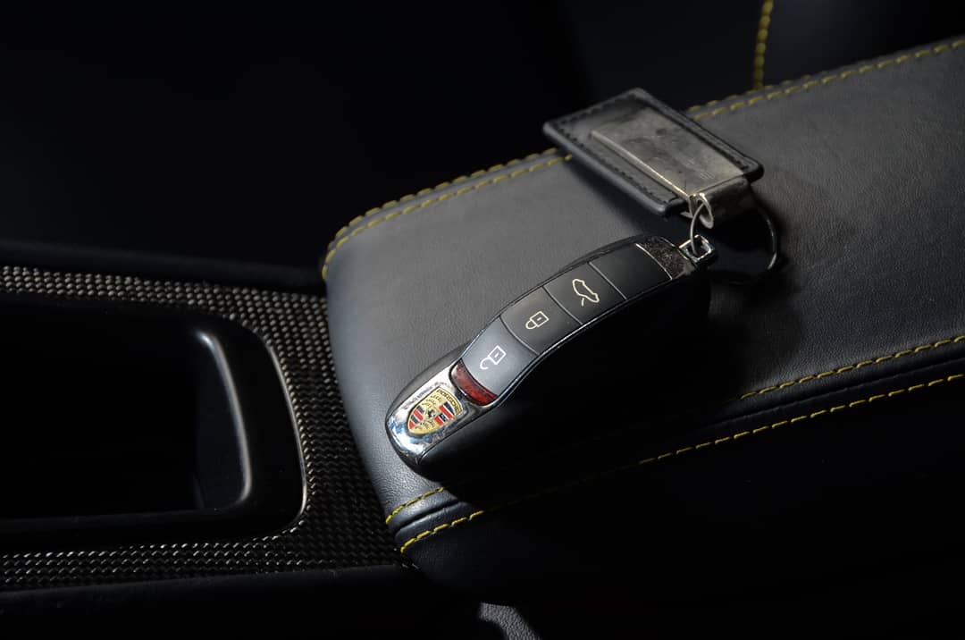 2015 Porsche 911 Turbo S — photo 19