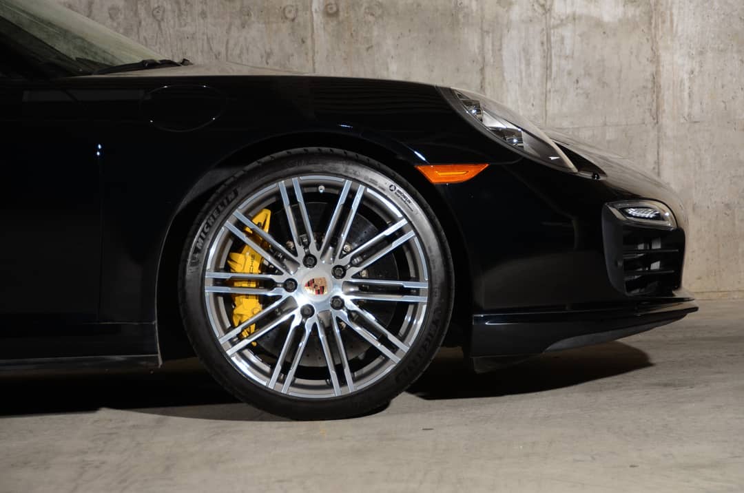 2015 Porsche 911 Turbo S — photo 3