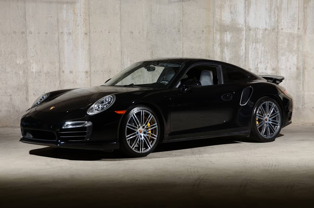2015 Porsche 911 Turbo S — photo 26