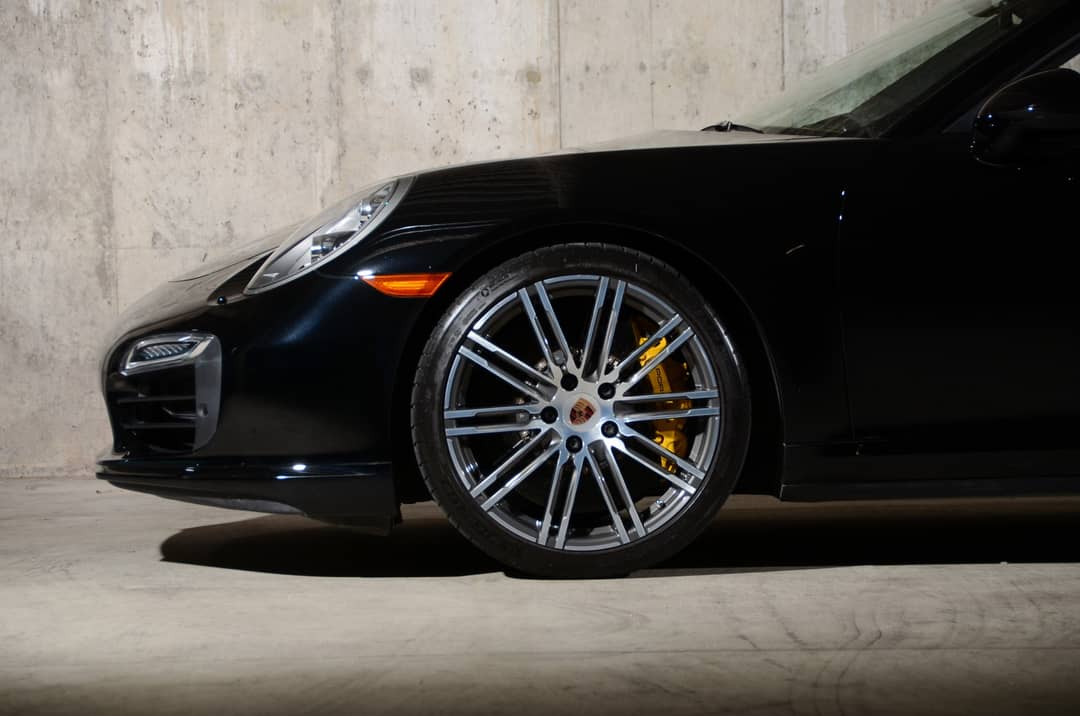 2015 Porsche 911 Turbo S — photo 28