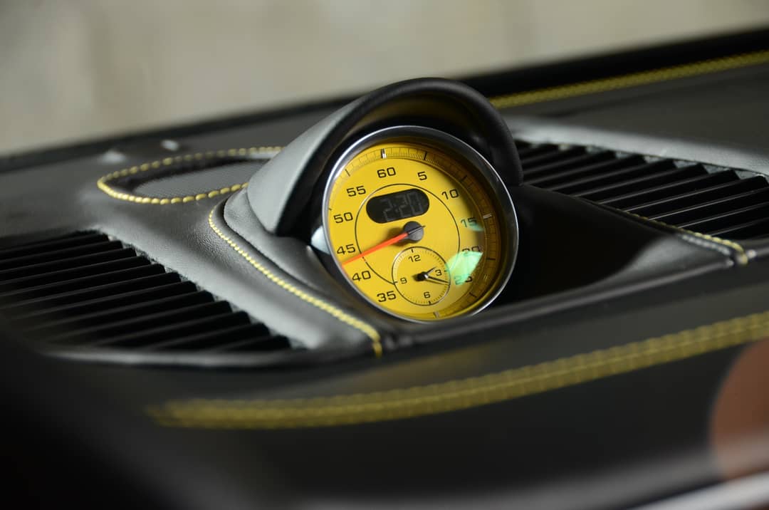 2015 Porsche 911 Turbo S — photo 35