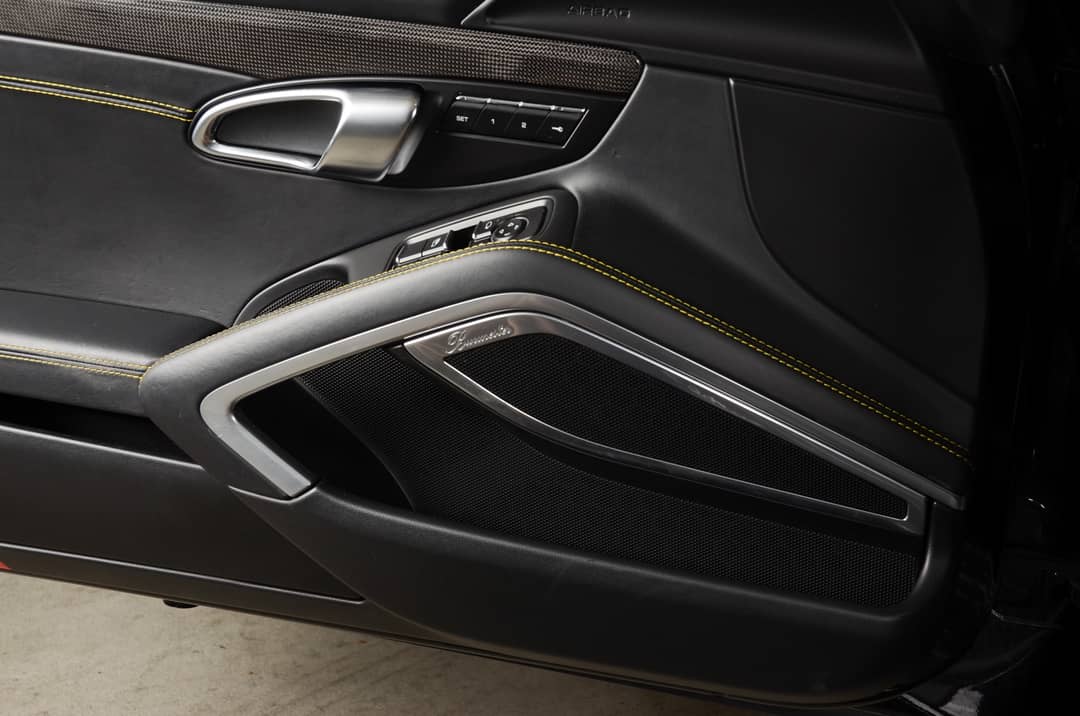 2015 Porsche 911 Turbo S — photo 40