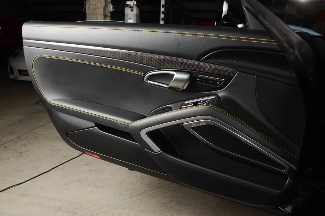 2015 Porsche 911 Turbo S — photo 41