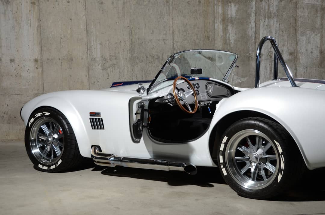 1965 Shelby Cobra — photo 28