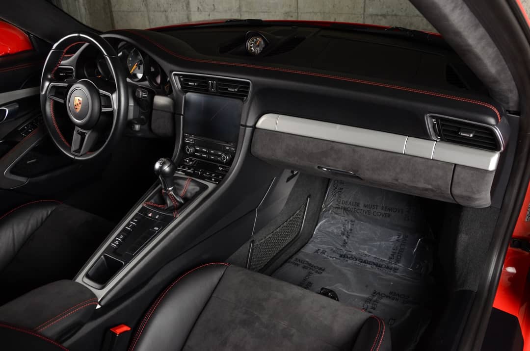 2018 Porsche 911 GT3 — photo 44