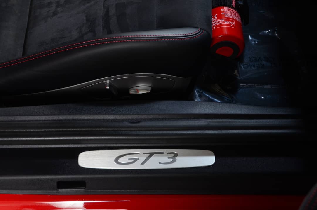 2018 Porsche 911 GT3 — photo 9