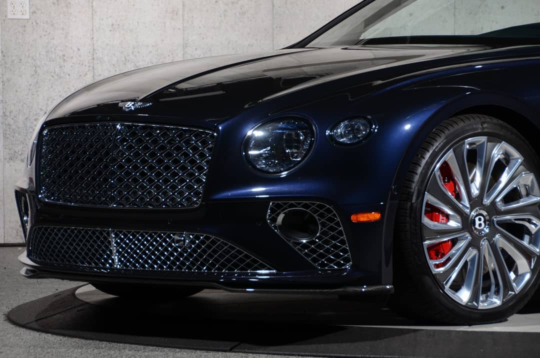 2022 Bentley Continental GTC V8 Mulliner — photo 14