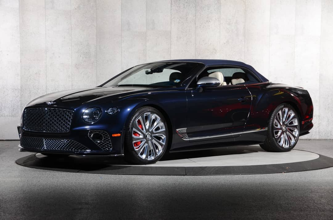 2022 Bentley Continental GTC V8 Mulliner — photo 15