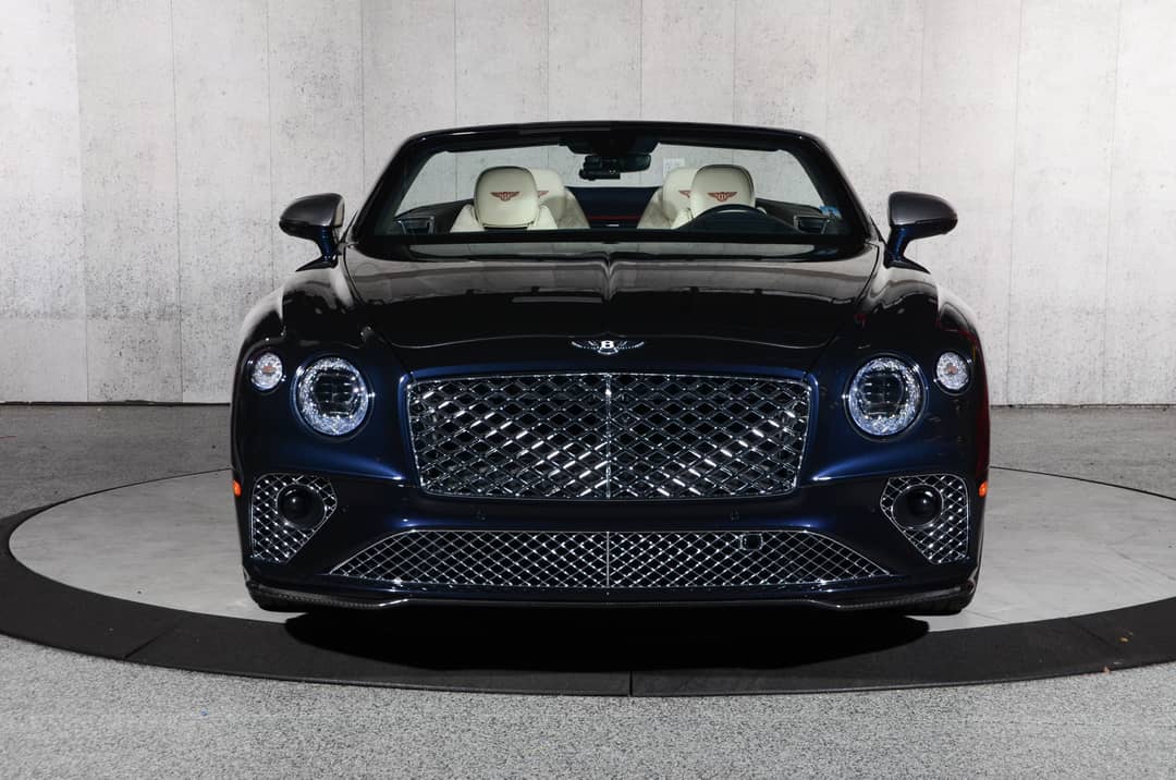 2022 Bentley Continental GTC V8 Mulliner — photo 16