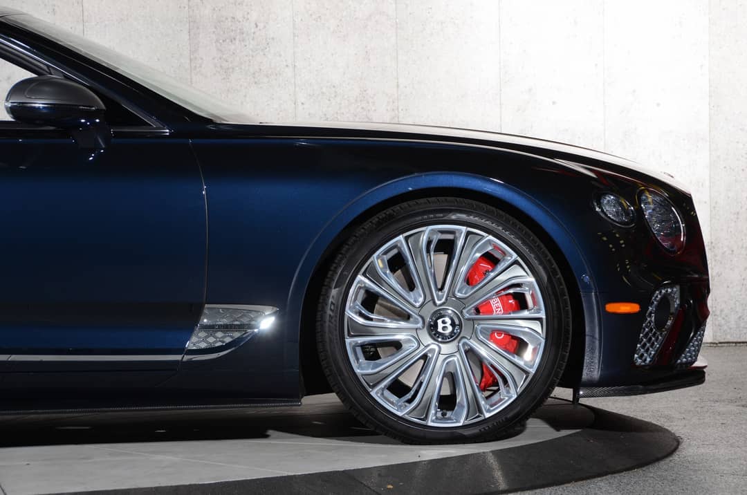 2022 Bentley Continental GTC V8 Mulliner — photo 4