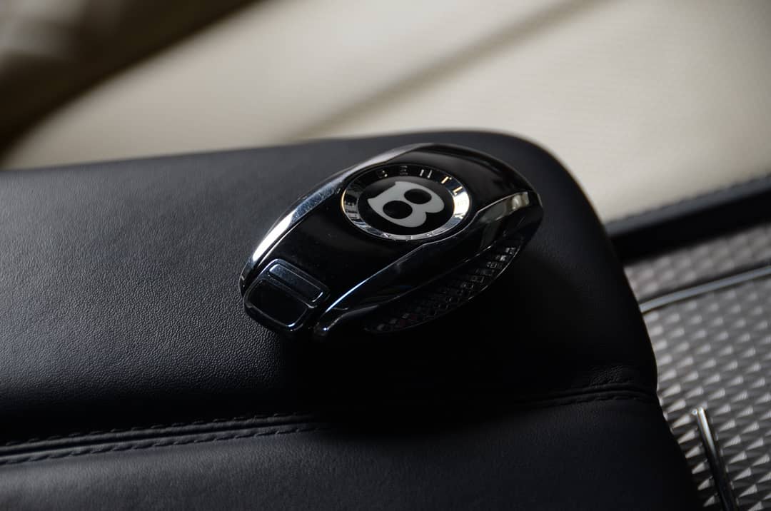 2022 Bentley Continental GTC V8 Mulliner — photo 35