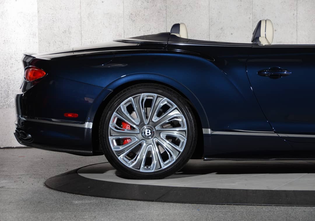 2022 Bentley Continental GTC V8 Mulliner — photo 5