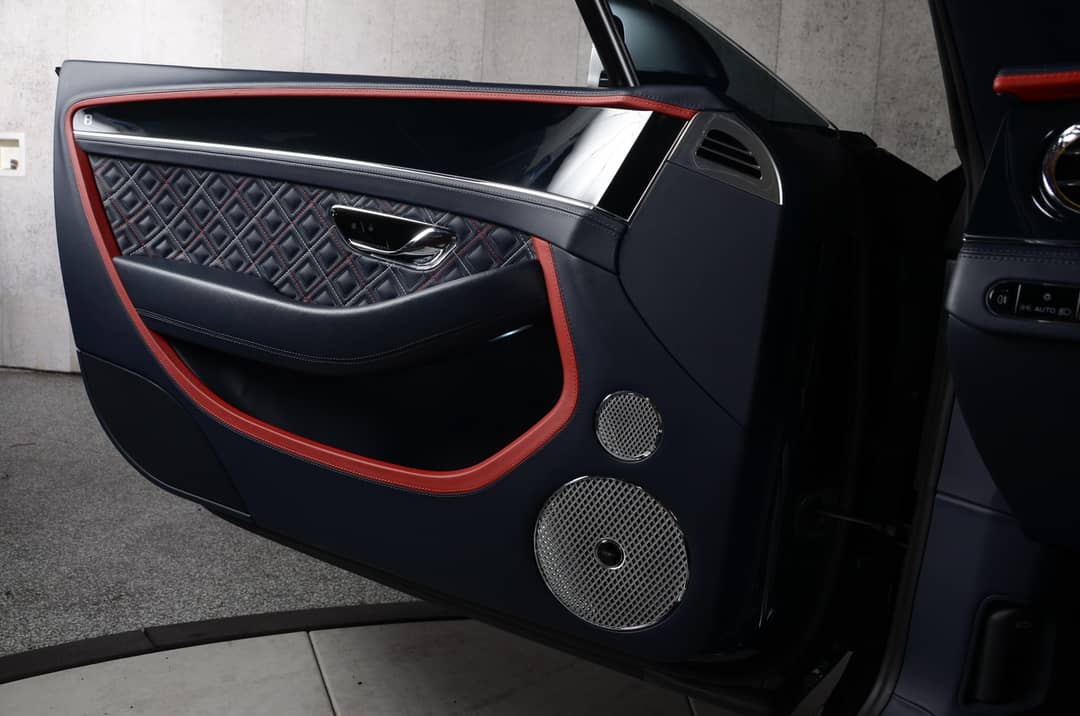 2022 Bentley Continental GTC V8 Mulliner — photo 41