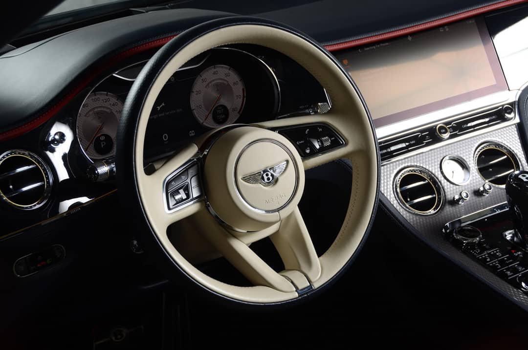2022 Bentley Continental GTC V8 Mulliner — photo 47