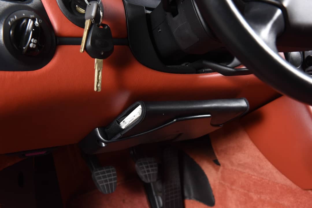 1999 Porsche Boxster — photo 34