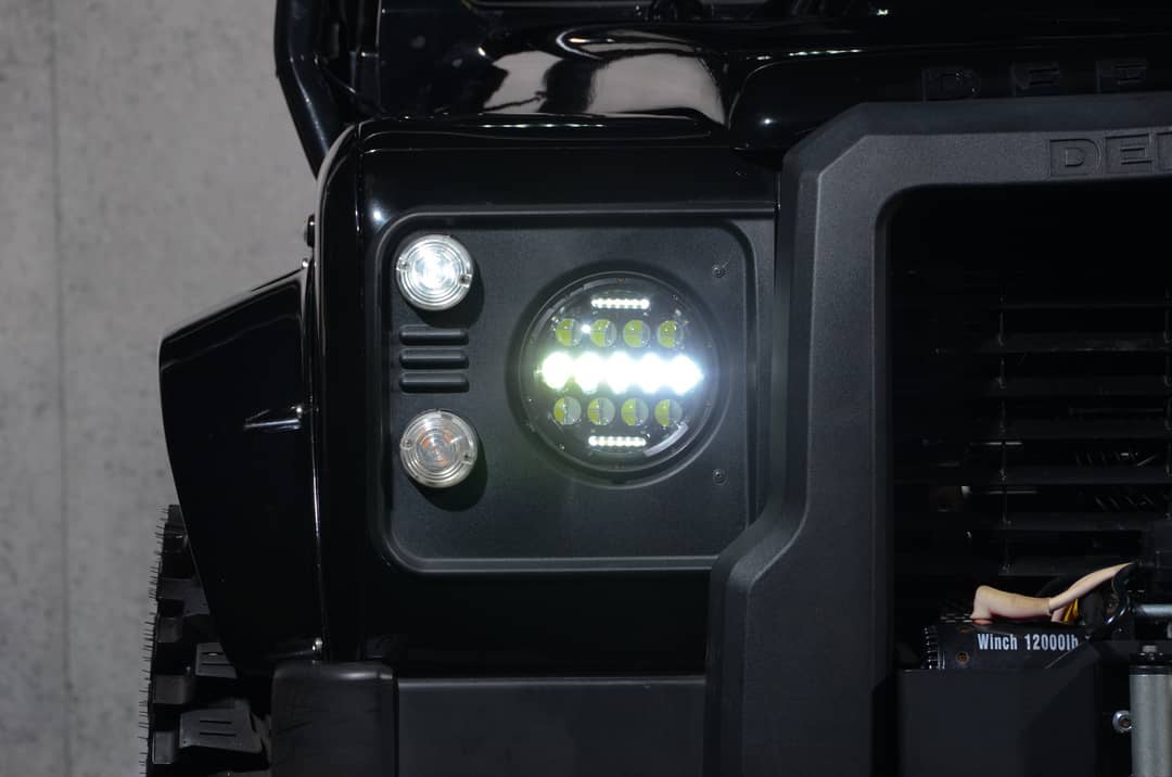 1991 Land Rover Defender 110 — photo 12