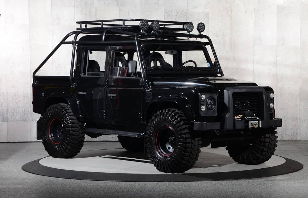 1991 Land Rover Defender 110 — photo 20