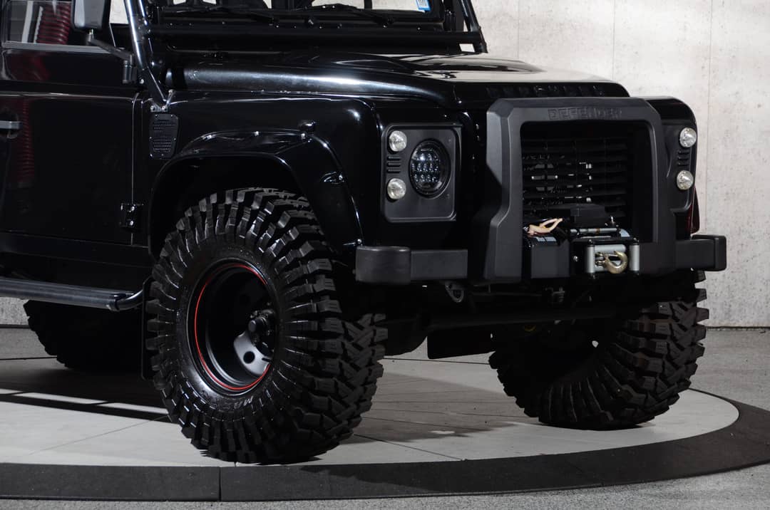 1991 Land Rover Defender 110 — photo 21