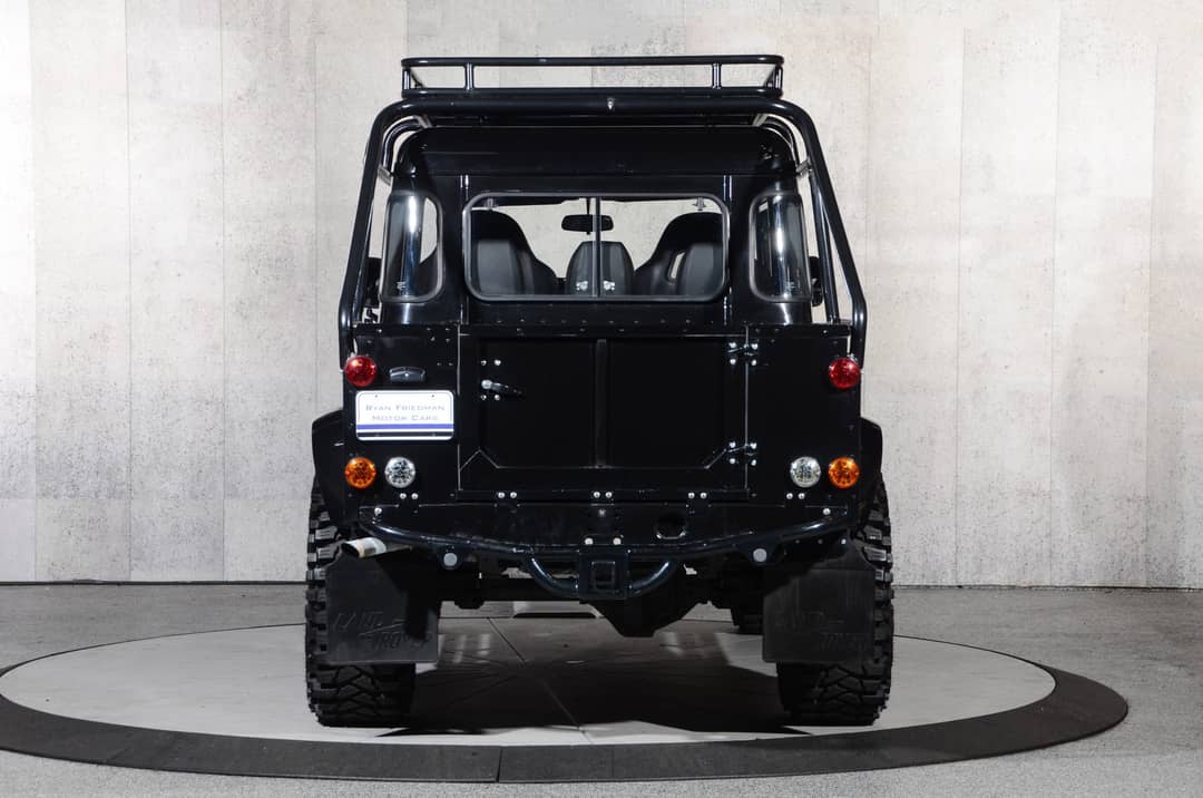 1991 Land Rover Defender 110 — photo 26