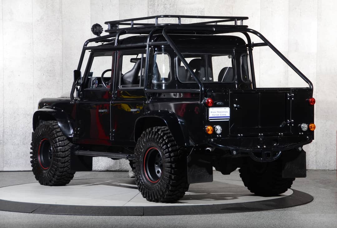 1991 Land Rover Defender 110 — photo 32