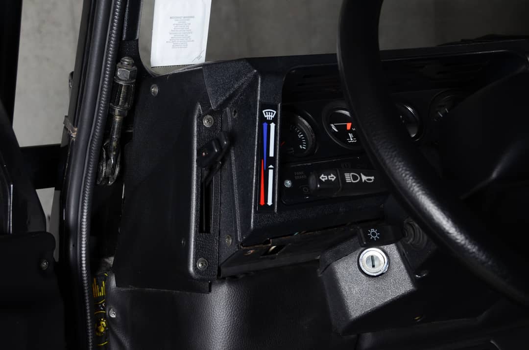 1991 Land Rover Defender 110 — photo 40