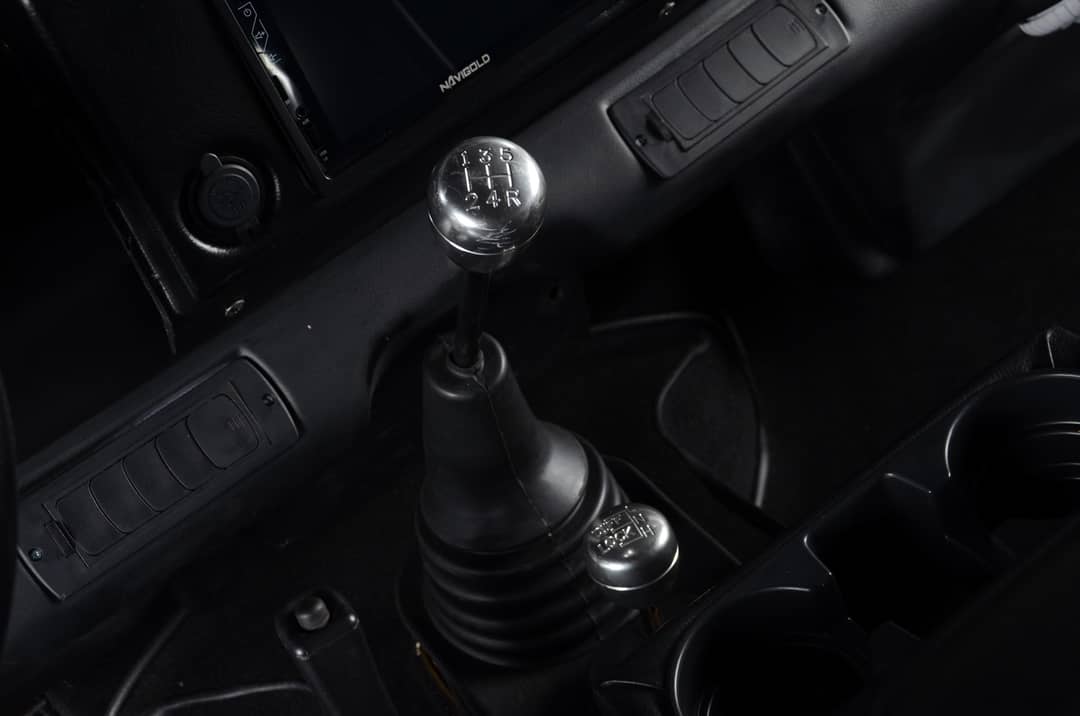 1991 Land Rover Defender 110 — photo 41