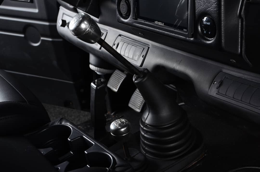 1991 Land Rover Defender 110 — photo 46