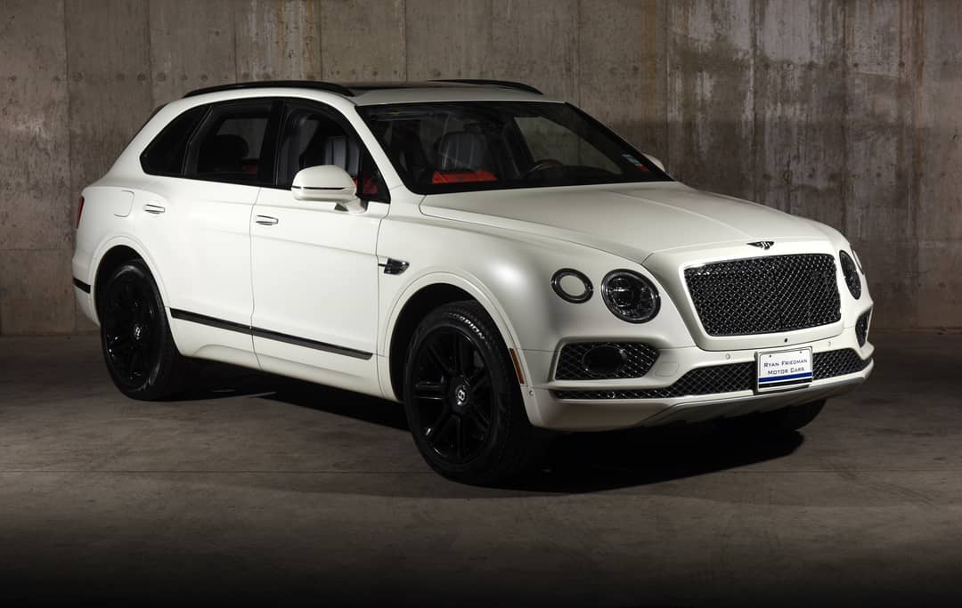 2018 Bentley Bentayga Activity Edition — photo 2