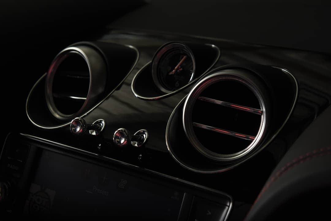 2018 Bentley Bentayga Activity Edition — photo 21