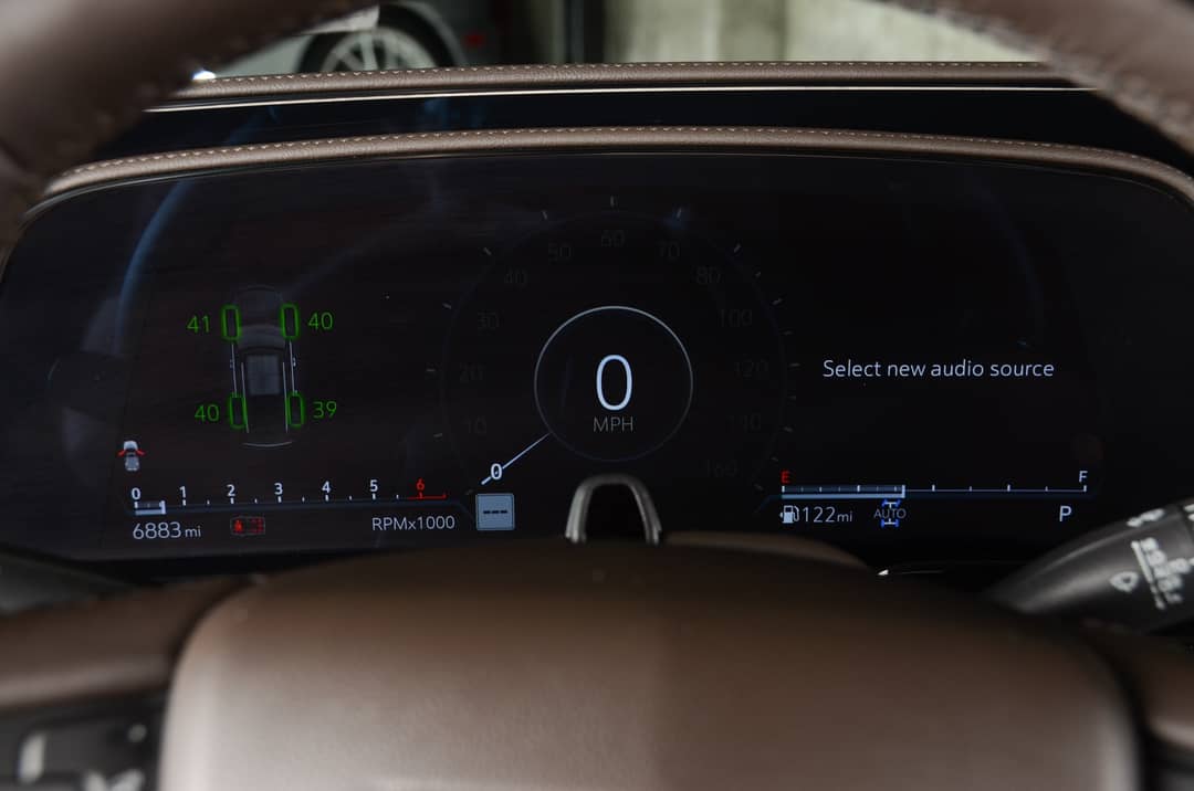 2023 Cadillac Escalade Sport — photo 38
