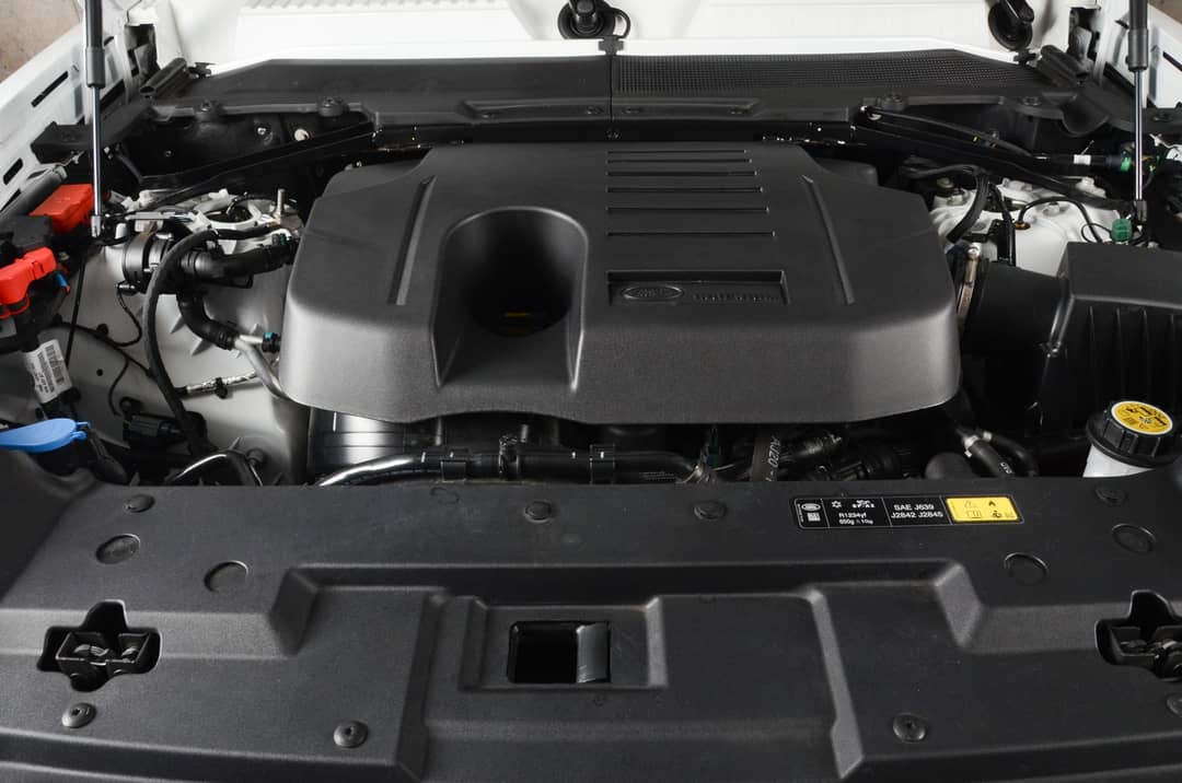 2023 Land Rover Defender 110 X-Dynamic SE — photo 15