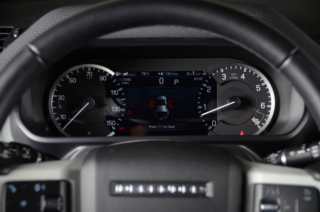 2023 Land Rover Defender 110 X-Dynamic SE — photo 40