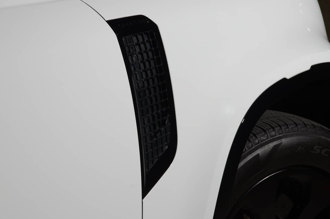 2023 Land Rover Defender 110 X-Dynamic SE — photo 47