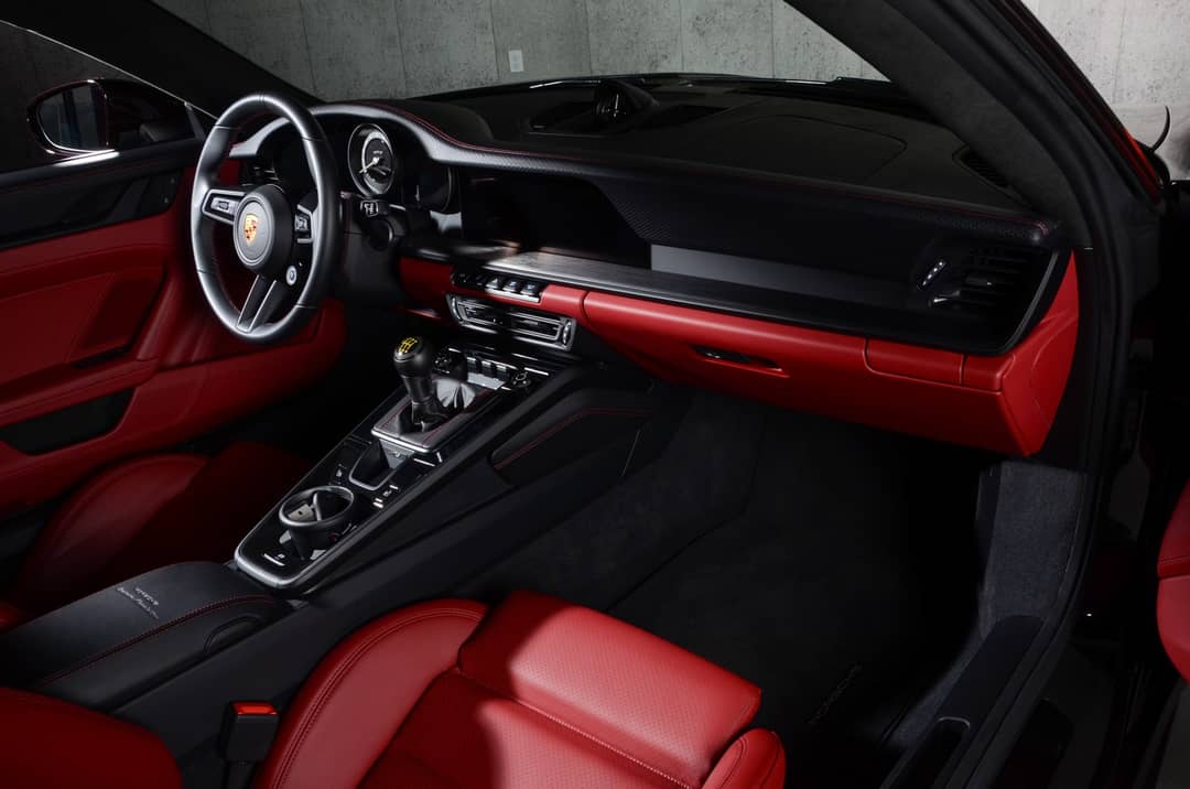 2022 Porsche 911 GT3 Touring — photo 20