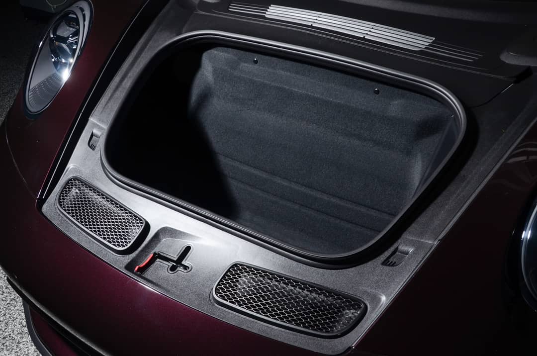 2022 Porsche 911 GT3 Touring — photo 10