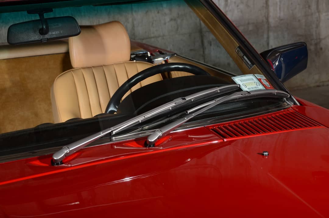 1989 Mercedes-Benz 560-Class 560 SL — photo 32