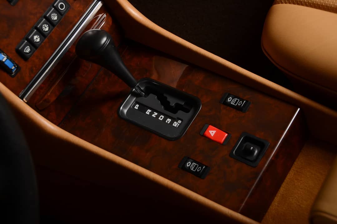 1989 Mercedes-Benz 560-Class 560 SL — photo 44