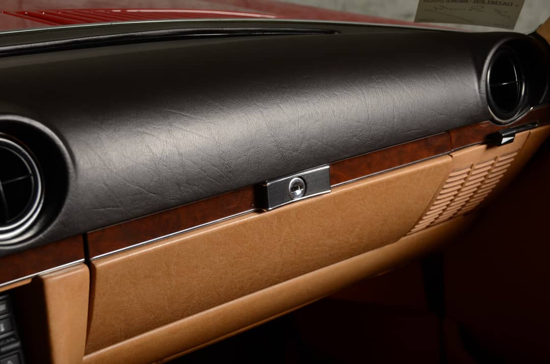 1989 Mercedes-Benz 560-Class 560 SL — photo 46