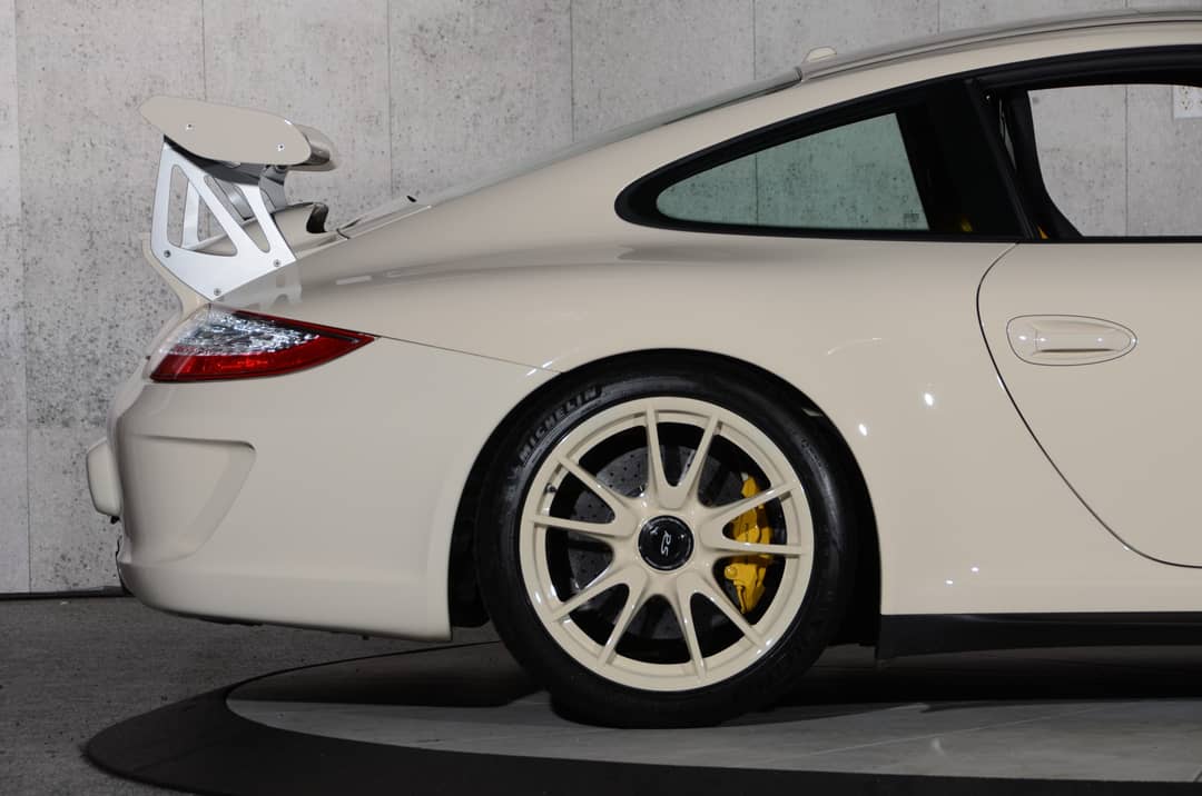 2010 Porsche 911 GT3 RS — photo 2