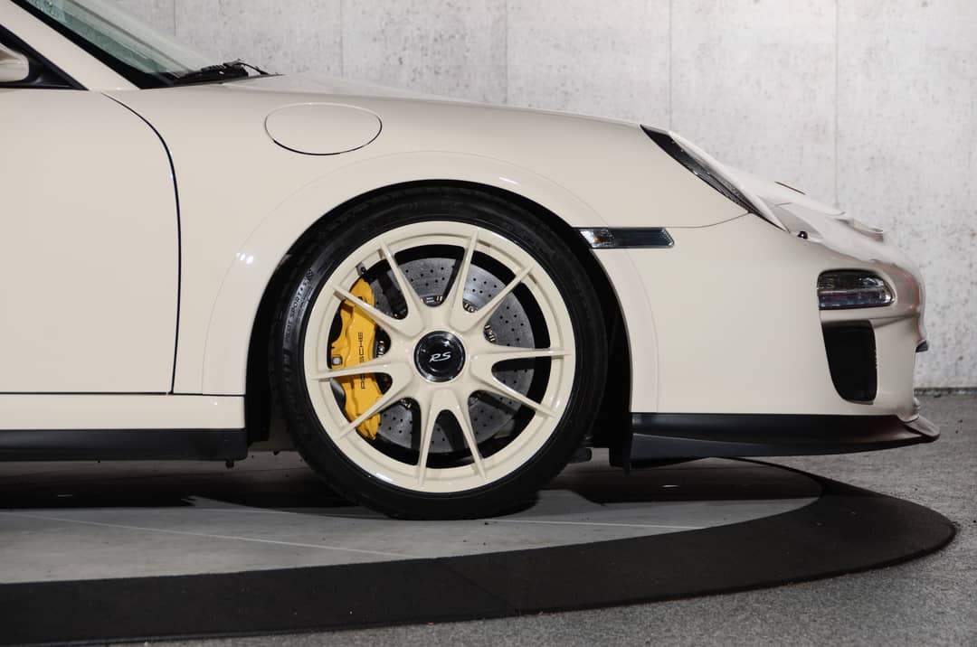2010 Porsche 911 GT3 RS — photo 3